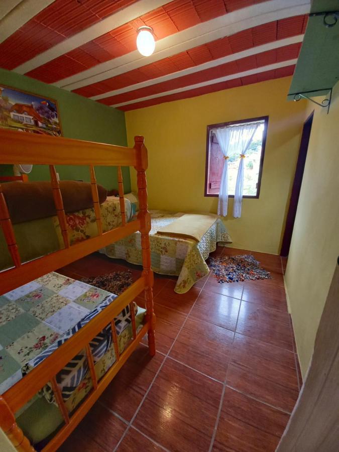 Chales Encantos De Cunha Azul Екстериор снимка